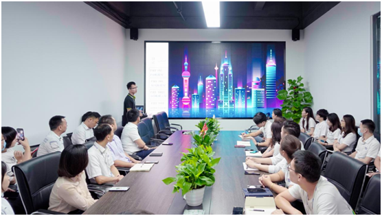 P10贴膜屏,屏风贴膜屏,LED贴膜云屏,LED智能光电玻璃屏