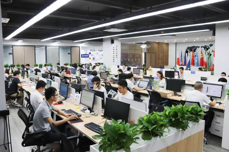 华邦瀛光电立足用户需求，抢占商显市场高地