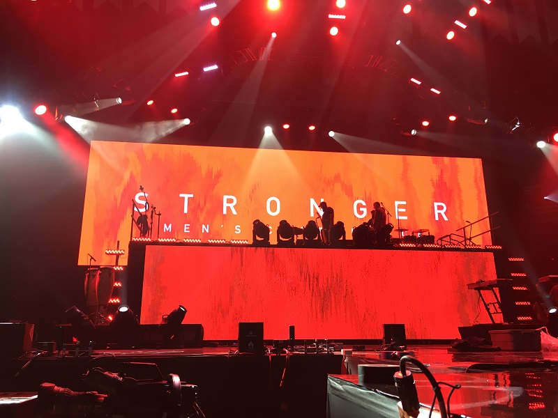 华邦瀛LED租赁屏，为舞美市场灵活赋能！